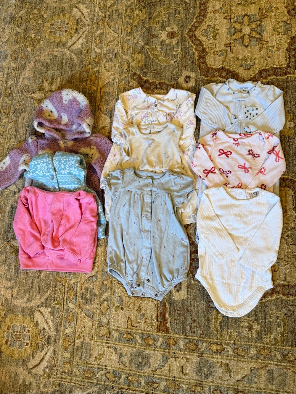 9 pieces 6 Month Baby Girl Clothes Bundle – Fleece Hoodies, Dresses, Romper, etc